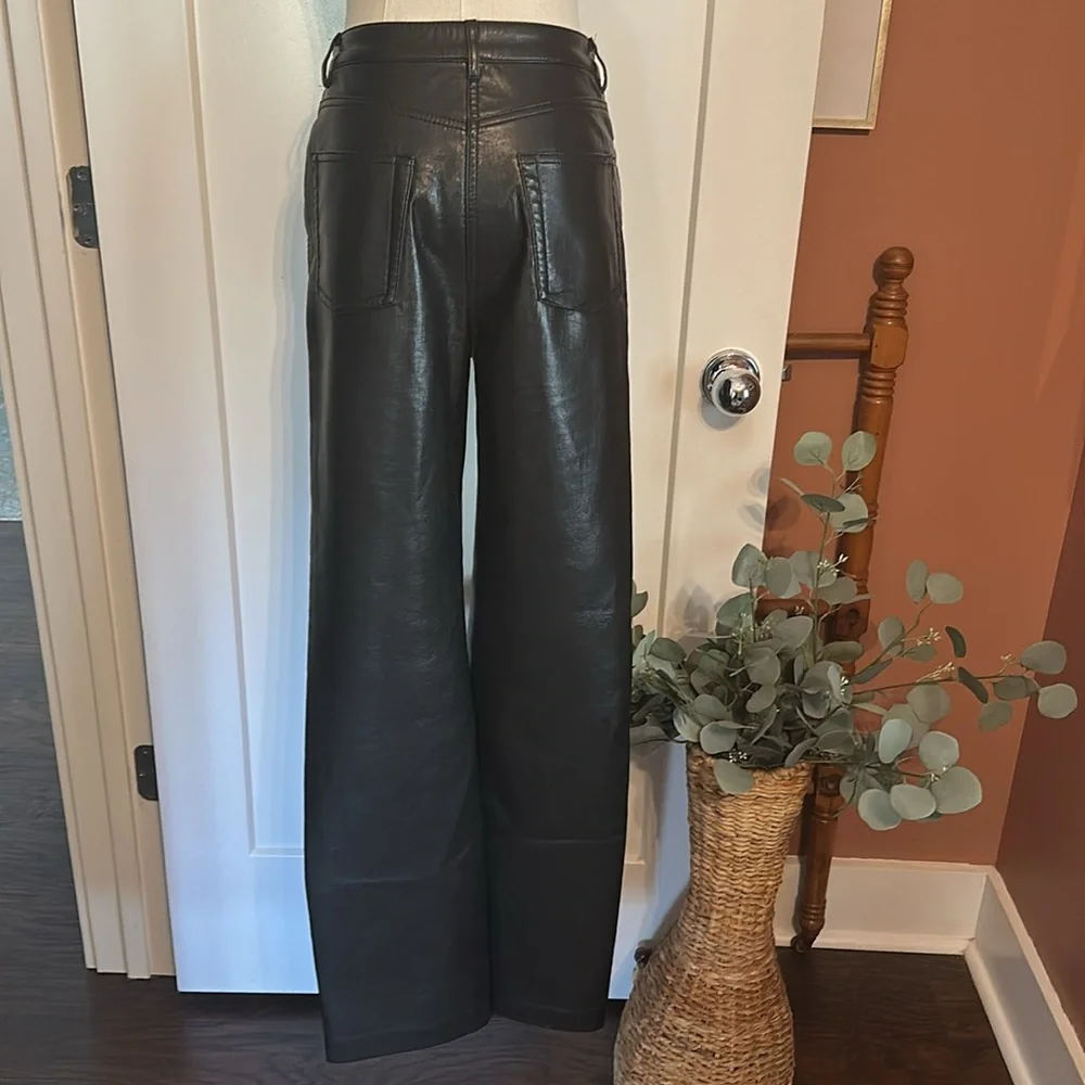 Aritzia Wilfred The Melina vegan leather black 6 high waisted straight leg pants